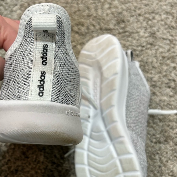 Women’s Adidas Tennis Shoes - Picture 4 of 5